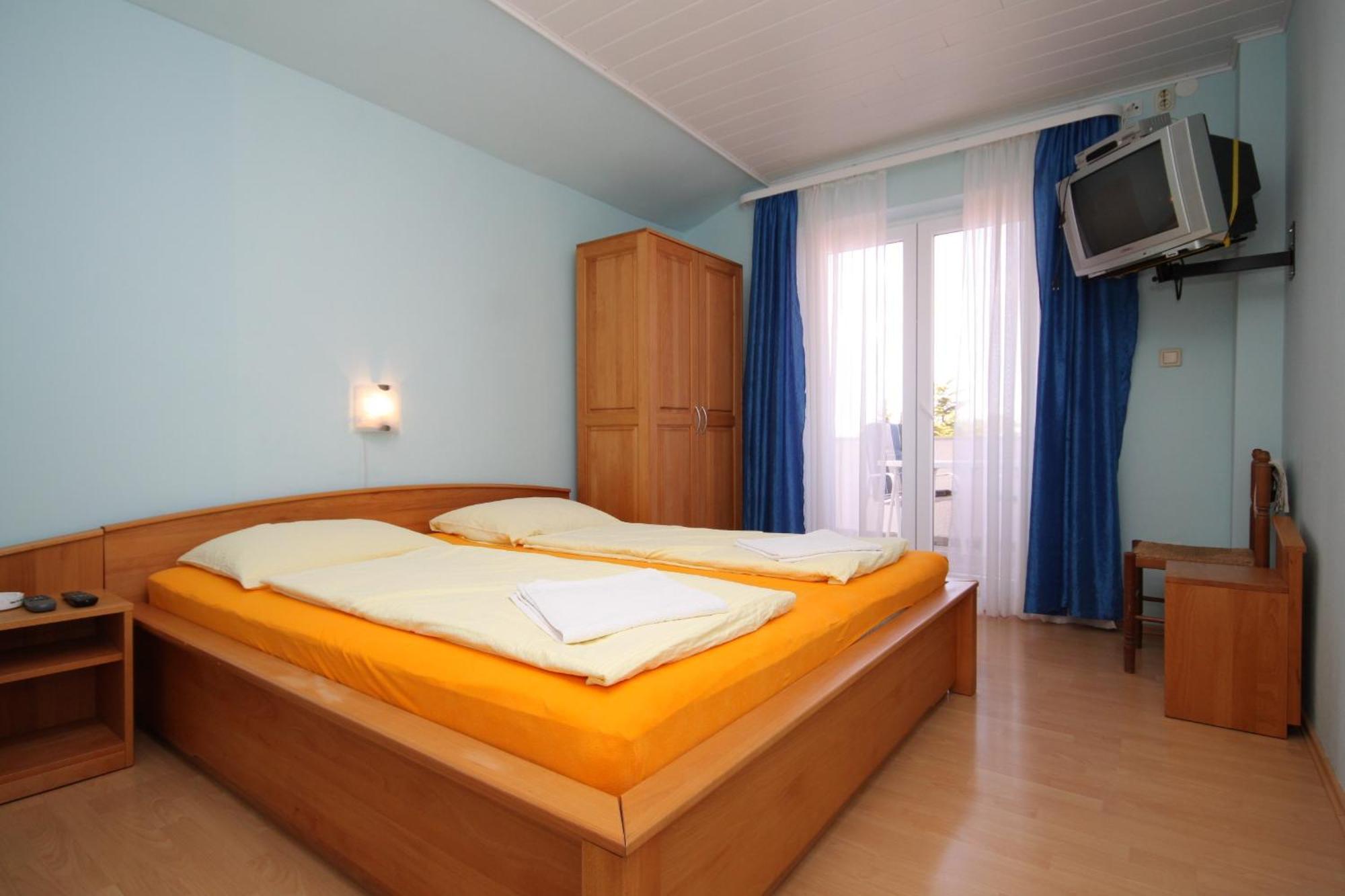 Rooms With A Swimming Pool Peroj, Fazana - 2235 Екстериор снимка